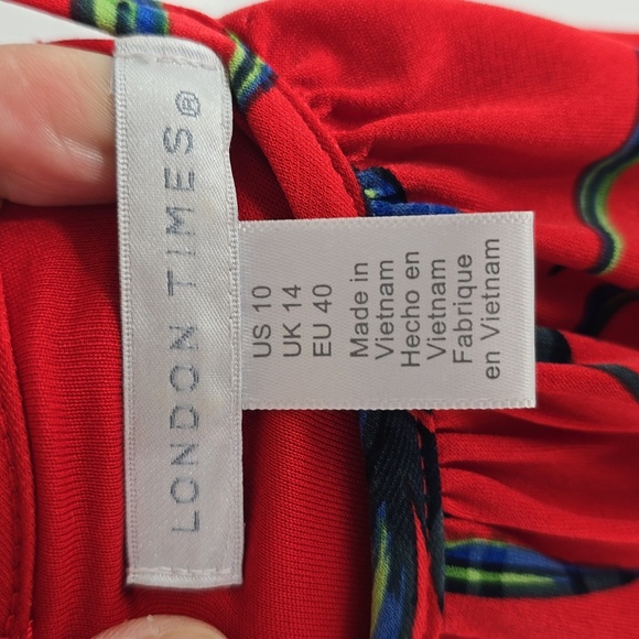 {London Times} Red Tropical Jungle Palm Leaf Print Cropped Sleeveless Jumpsuit - Picture 14 of 14